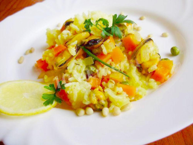 Pilaf with seafood