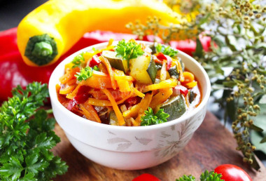 Vegetable stew with zucchini in a slow cooker