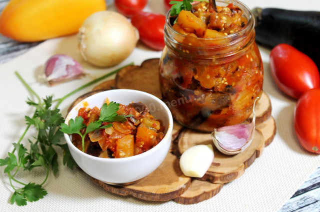 Eggplant caviar in a frying pan