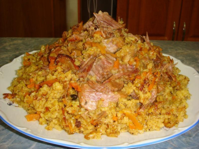 Uzbek pilaf with mutton