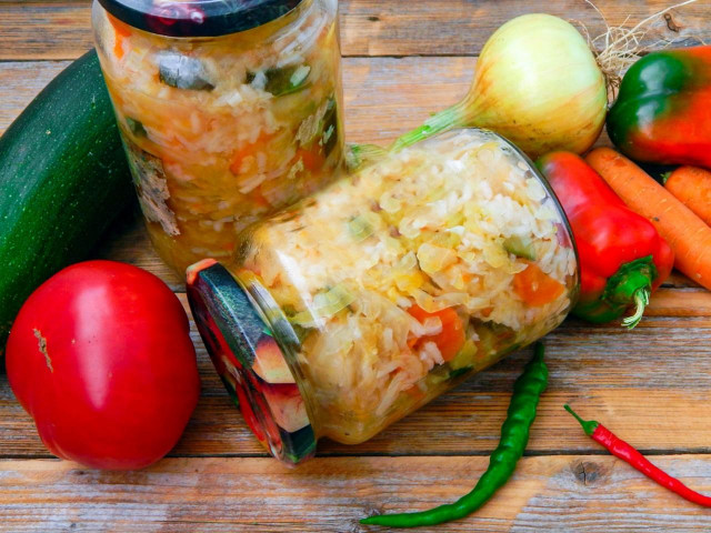 Porridge in jars for winter