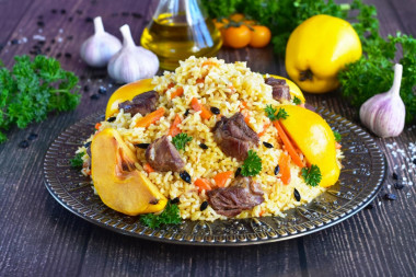 Pilaf with quince and meat in Uzbek style