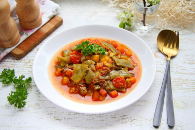 Vegetable soup in a slow cooker