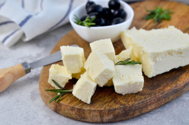 Homemade kefir cheese