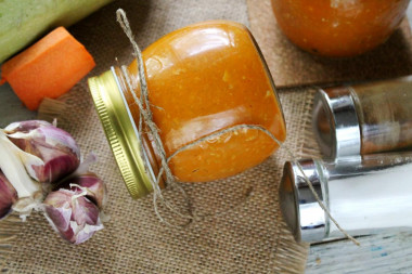 Squash caviar through a meat grinder with tomato paste