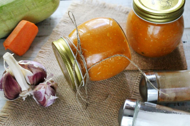 Squash caviar through a meat grinder with tomato paste