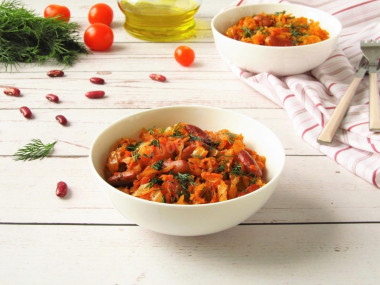 Stewed cabbage with beans