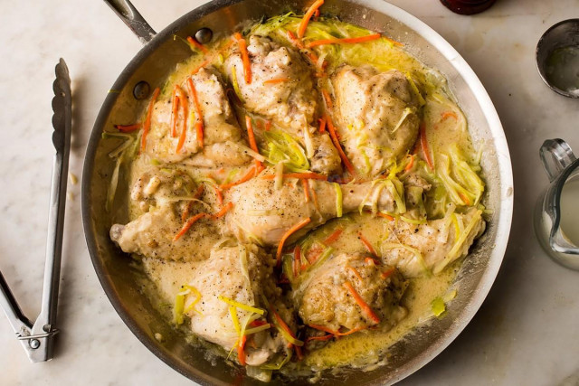 Chicken fricassee with vegetables