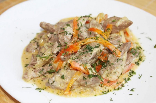 Rabbit liver in sour cream