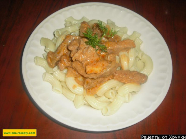 Beef Stroganoff with sour cream