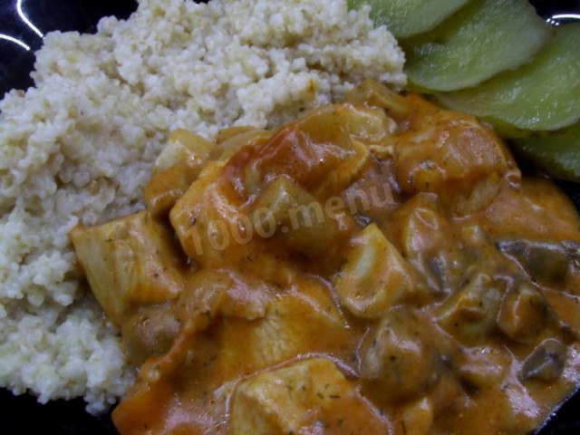 Chicken fillet goulash