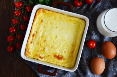 Omelet in the oven with milk is lush like in kindergarten