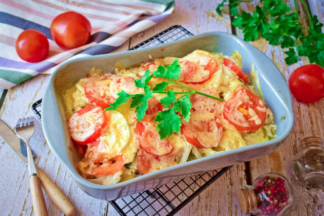 Pink salmon in the oven juicy with potatoes