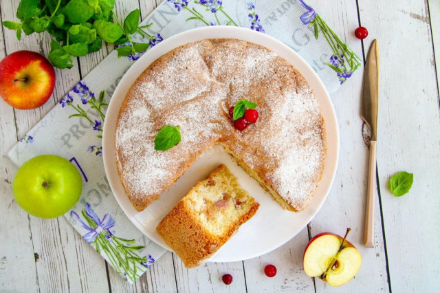 A simple apple pie in the oven charlotte