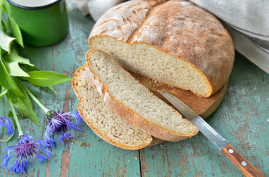 Grey bread in the oven