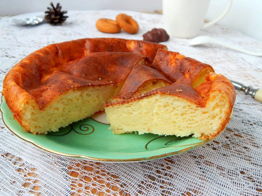 Cottage cheese casserole with flour in the oven