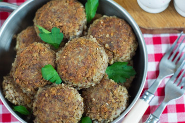 Buckwheat cutlets from buckwheat porridge lean