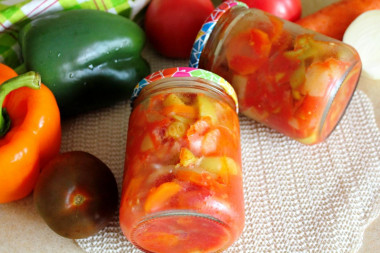 Bell pepper with carrots for winter