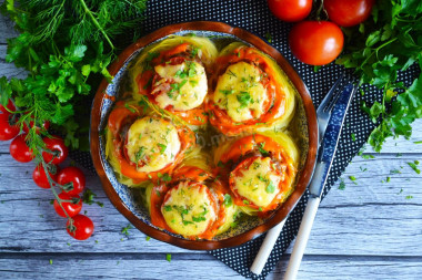 Pasta nests with minced meat in the oven