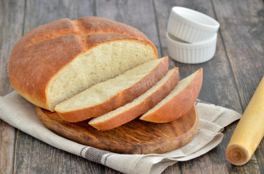 Hearth bread in the oven