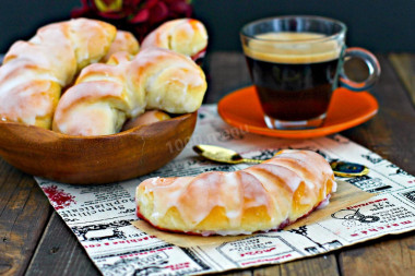 Bagels made of yeast dough with jam