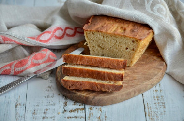 Wheat bread with rye sourdough in the oven