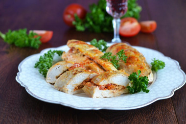 Stuffed chicken breasts in the oven