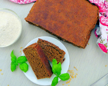 Plain rye bread without kneading on sourdough in the oven