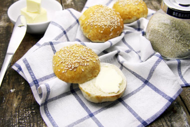 Sesame buns in the oven