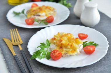 Chicken fillet with pineapples in the oven