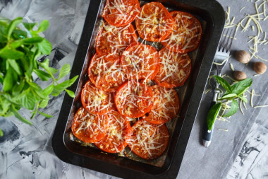 Tomatoes with cheese in the oven