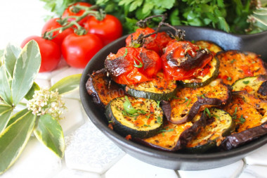 Eggplant and zucchini baked in the oven