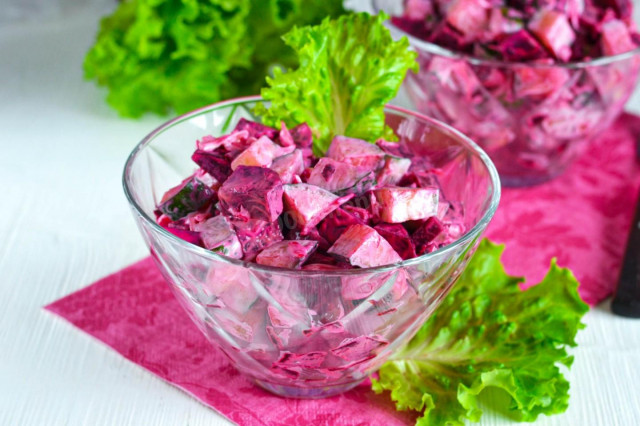 Beetroot and cucumber salad