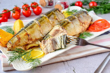 Mackerel in soy sauce baked in the oven