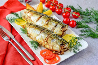 Mackerel in soy sauce baked in the oven