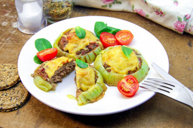 Zucchini rings in the oven with minced meat