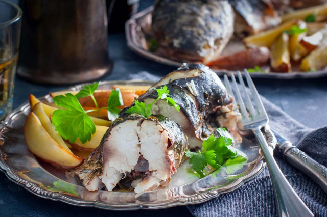 Mullet in foil in the oven