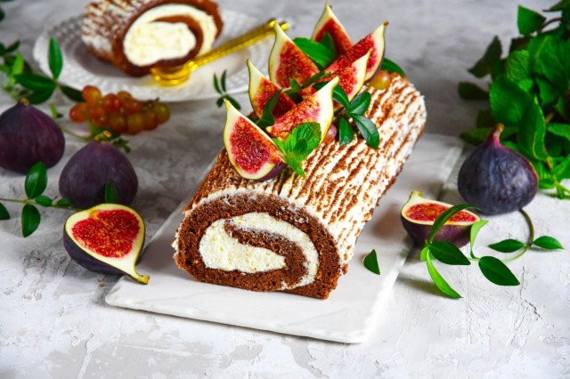 Sponge roll with cream cheese