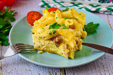 Macaroni with meat and cheese in the oven casserole