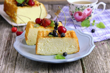 Delicate classic cottage cheese casserole with semolina