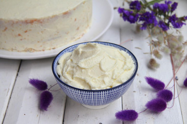 Mascarpone cheese cream for cake