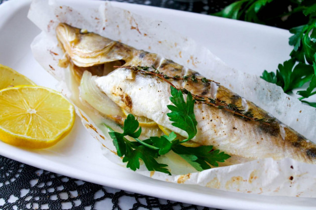 Whole pike perch in the oven