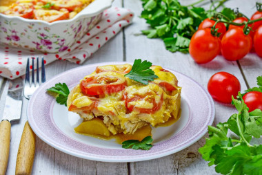 Chicken fillet with potatoes and tomatoes in the oven