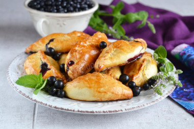 Yeast-free pies in the oven