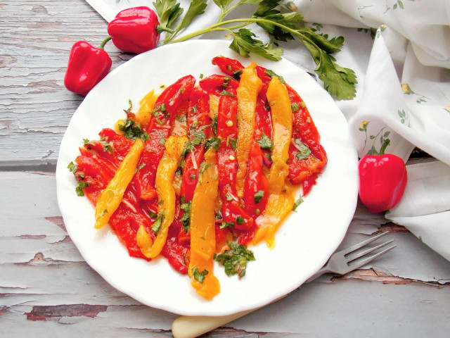 Baked bell pepper in the oven