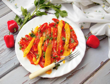 Baked bell pepper in the oven