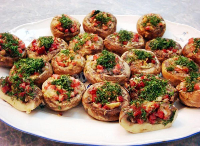 Stuffed mushrooms, baked in the oven