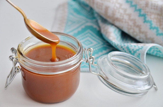 Homemade caramel for cake