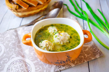 Soup with meatballs