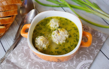 Soup with meatballs